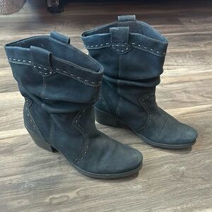 Clark’s Leather Cowboy Boot!